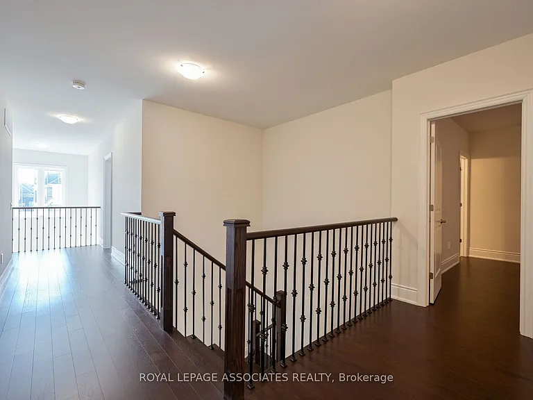 55 Raspberry Ridge Ave — Photo 21