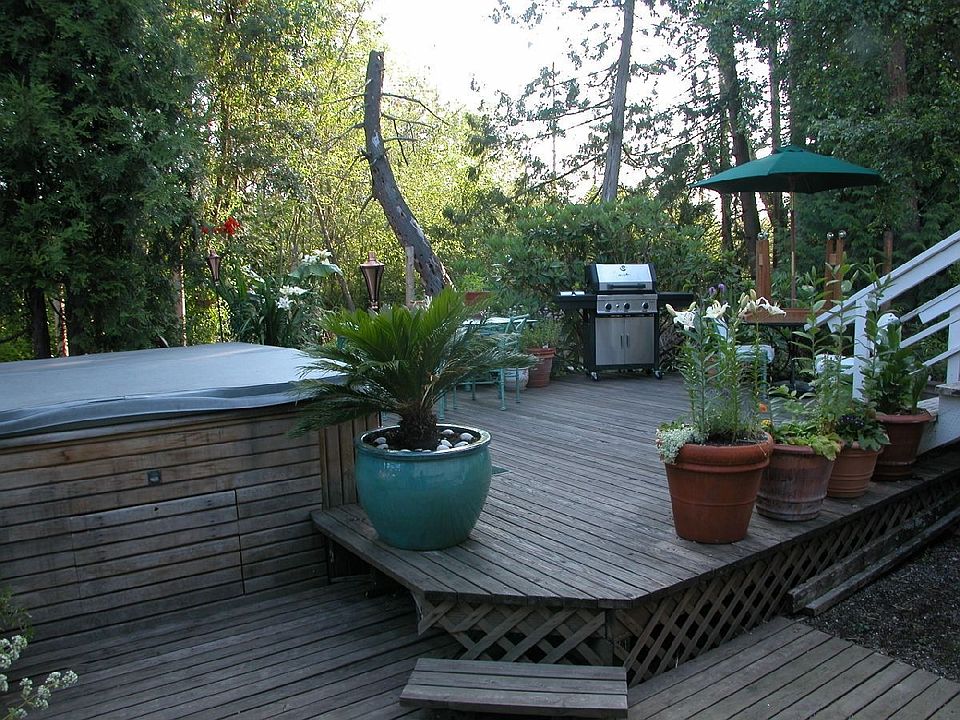 Rear Deck 