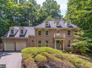 7314 Scarlet Oak Ct, Fairfax Station, VA 22039