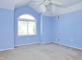 49 Post Ln, Staten Island, NY 10303
