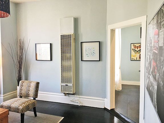 4th image of 685 30th St APT 2