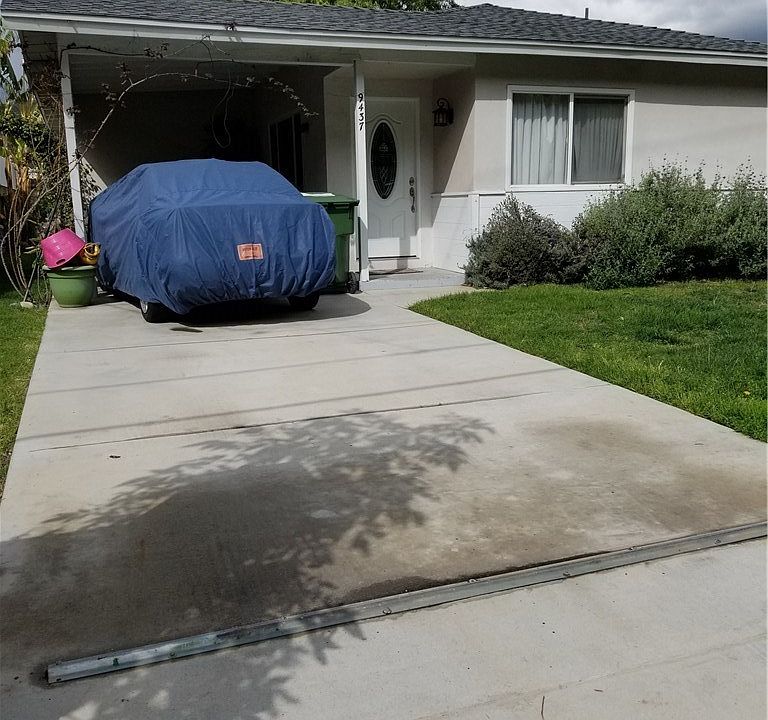 1st image of 9437 Wentworth St