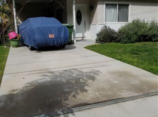 9437 Wentworth St, Sunland, CA 91040