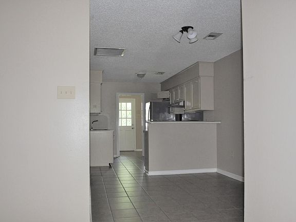 3rd image of 5072-74 Cumberland Cove Dr