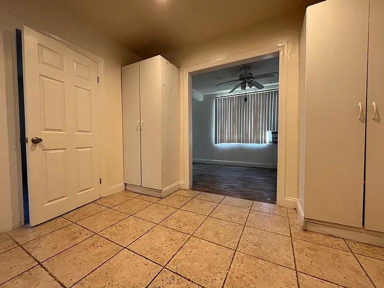 257 Whittier Ave — Photo 31