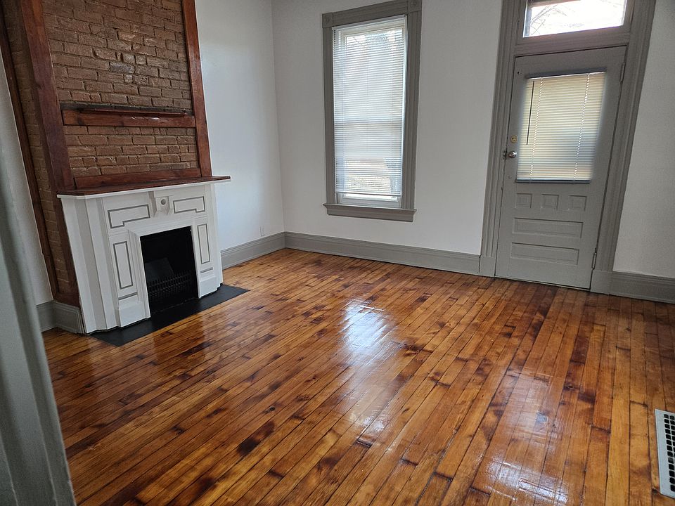 1st image of 524 E 2nd St #1