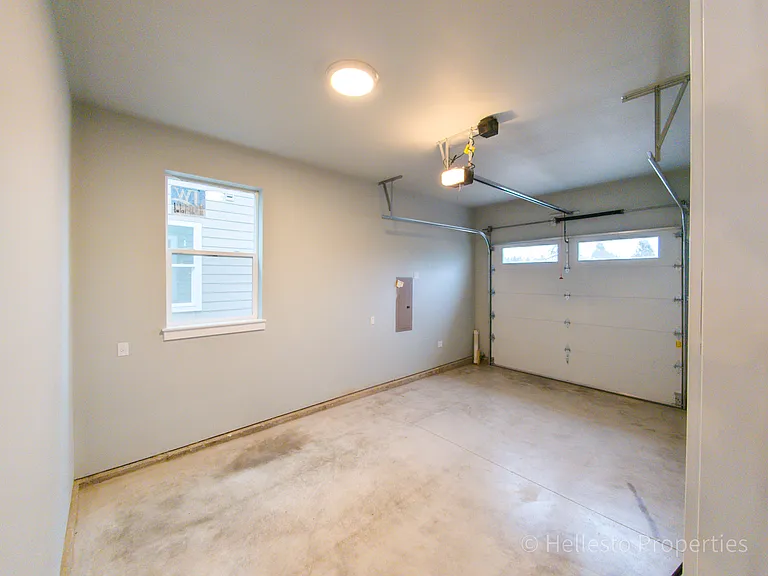 2530 SW Coho St — Photo 24
