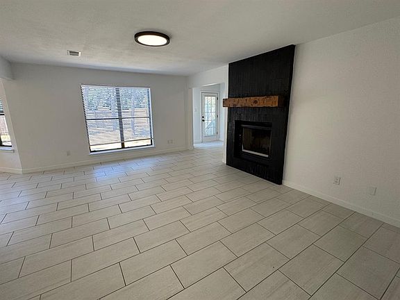 4th image of 12604 Shady Acres Dr