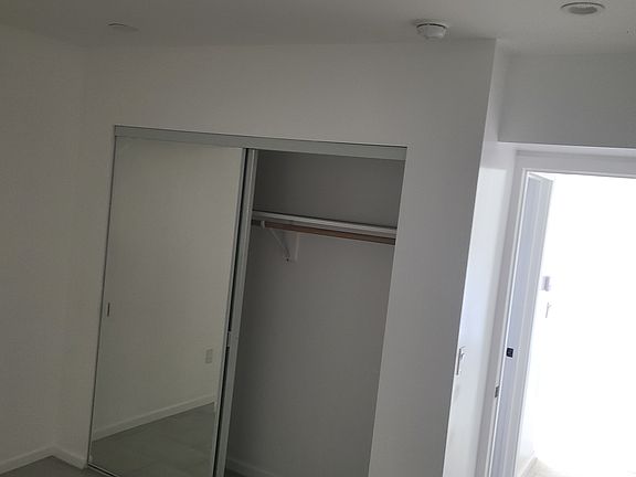 3rd image of 1030 1/2 51st Pl