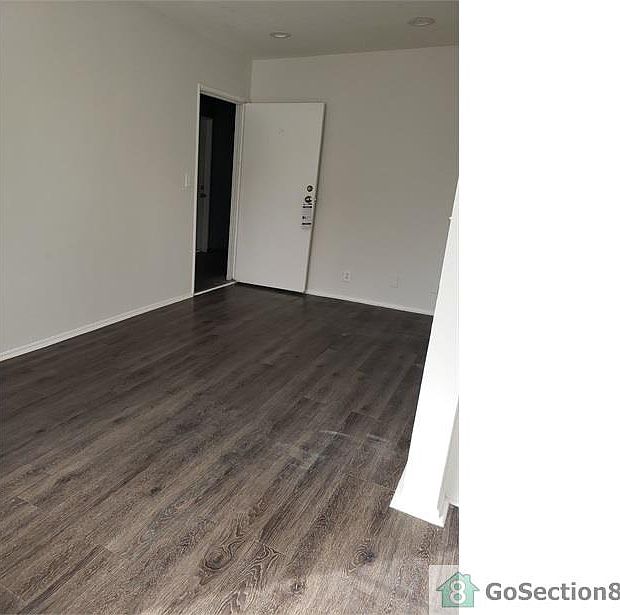 1st image of 1171 N Wilton Pl #4