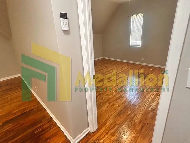 4700 W Monroe St #2 — Photo 5