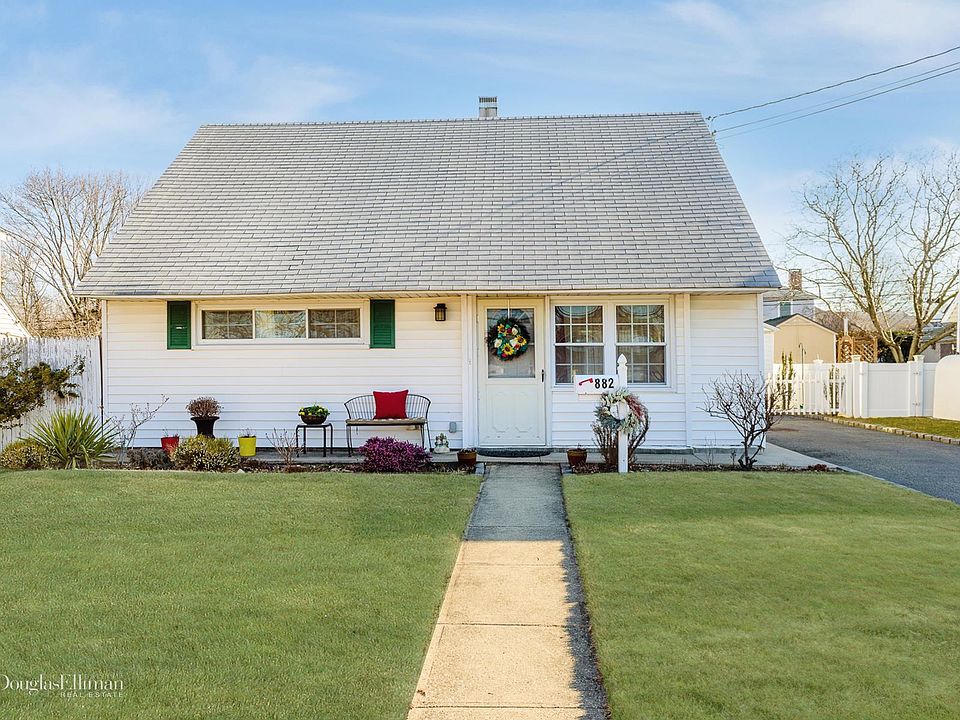 1st image of 882 Grand Blvd
