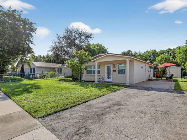 560 NW 21st Court, Pompano Beach, FL 33060