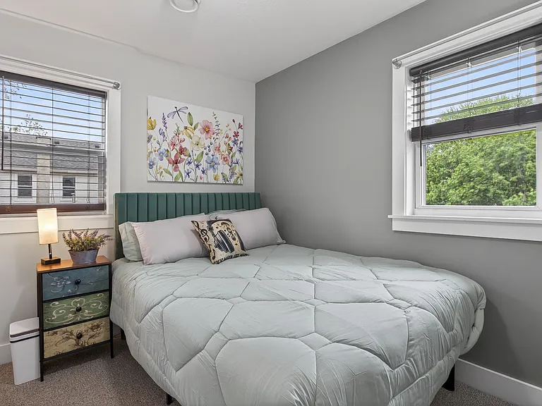 700 Broadway Ave NW #2 — Photo 19