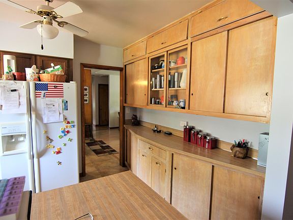 4th image of 3564 Hiawatha Dr