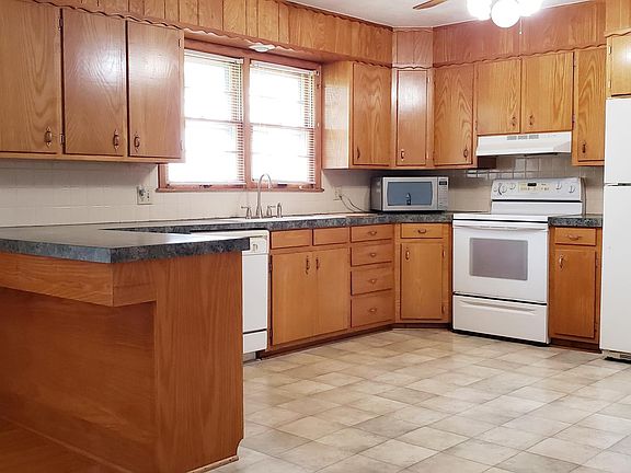 5th image of 15301 E 51st St
