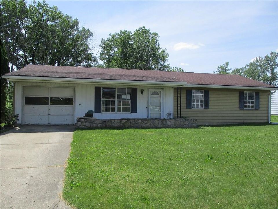 1st image of 3209 Red Feather Dr