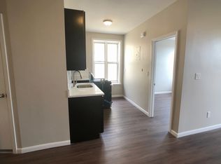 32-58 44th St #3F, Astoria, NY 11103