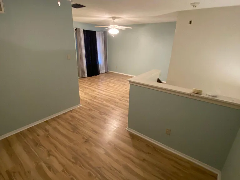 1304 E Bayou Pkwy #3C — Photo 11