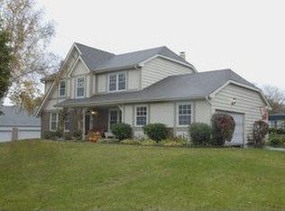 1367 W Hampton Pl, Palatine, IL
