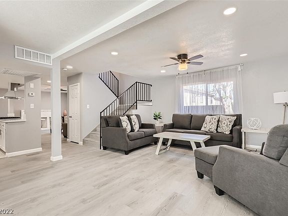 4th image of 809 Watkins Dr