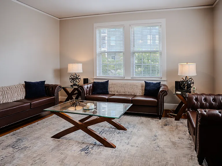 309 Court Ave — Photo 9