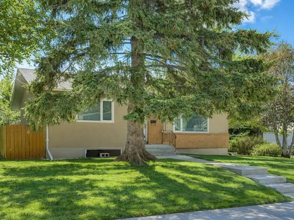 5219 N Valiant Dr NW, Calgary, AB T3A 0Y6