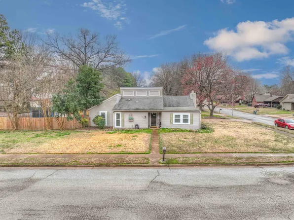 6317 Ridge Manor Dr, Memphis, TN 38115