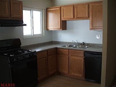 2nd image of 531 Blackearth Ct
