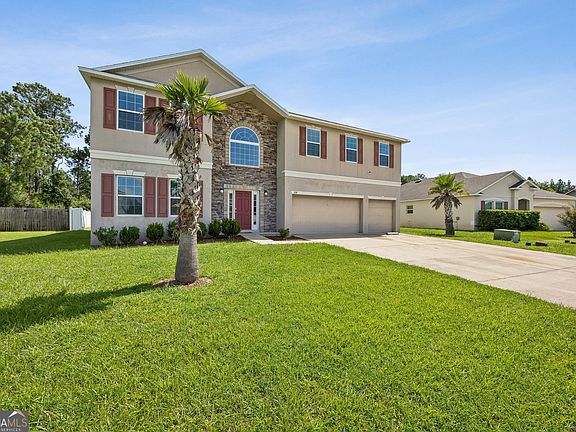 2nd image of 124 Cedar Circle Dr