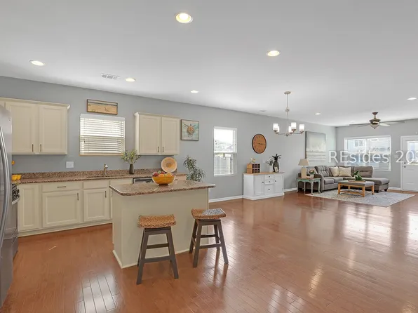 8 Tugaloo Dr, Beaufort, SC 29906