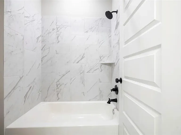 24130 Elkhorn Glen Ln — Photo 25