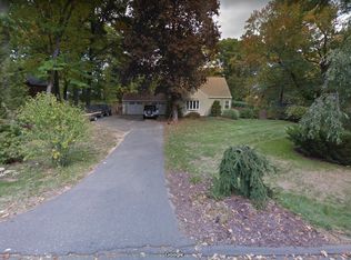 10 Birchwood Dr, Ansonia, CT 06401
