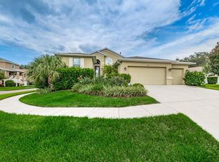 1023 Blue Heron Way, Tarpon Springs, FL 34689
