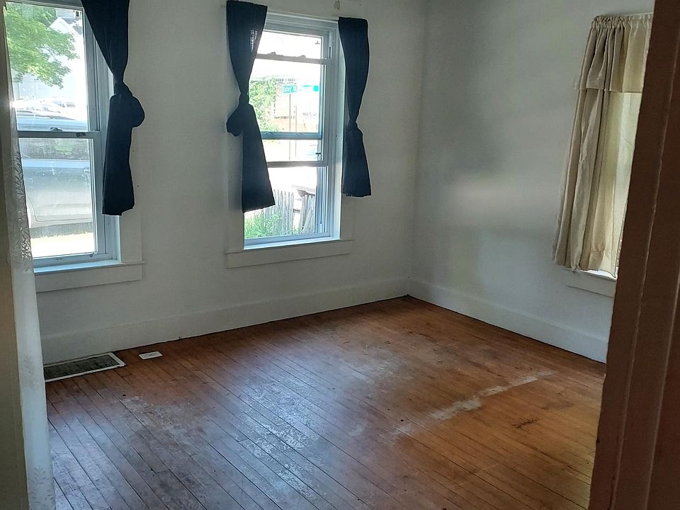 2nd image of 116 Estey St #1