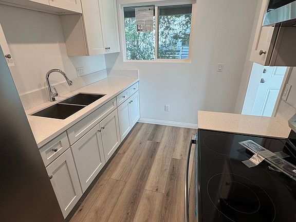4th image of 387 Ximeno Ave APT A
