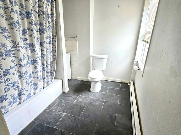 5th image of 54 Derby St #1