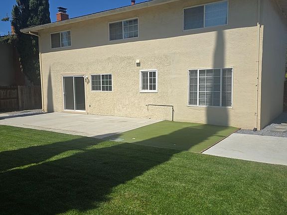 2nd image of 2745 Owens St