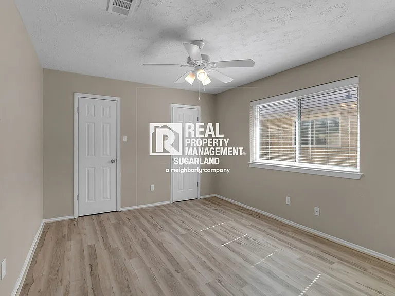 10515 Long River Dr — Photo 15