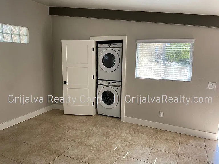2923 E 10th St Tucson, AZ 85716 — Photo 9