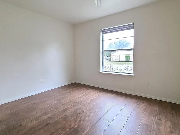 2703 Ponderosa St — Photo 16