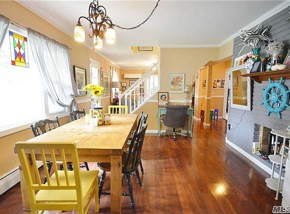 4th image of 12 Blossom Ln