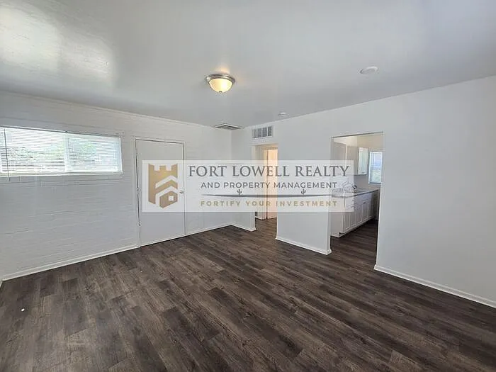 1 bed, 1.0 bath, 600 sqft, $950 — Photo 4