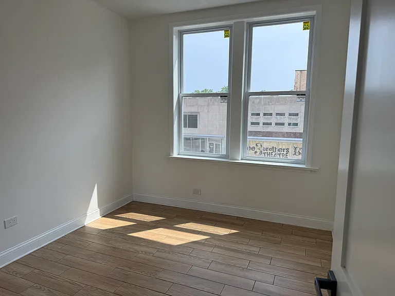 222 N Genesee St #201 — Photo 7