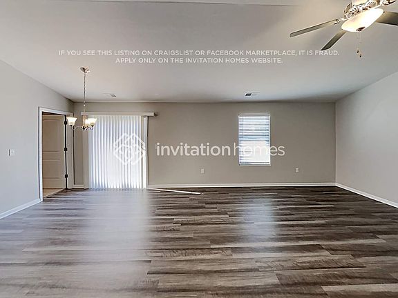 3rd image of 513 Belcaro Dr