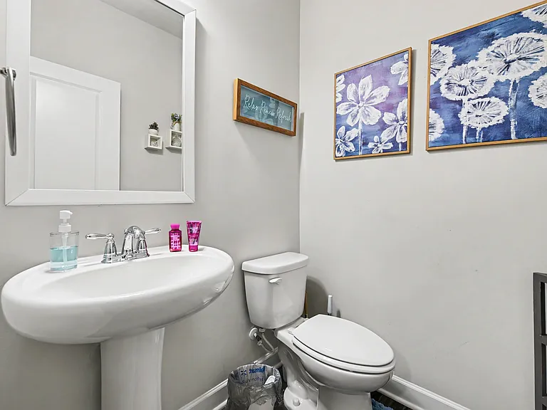 403 Eva St — Photo 10