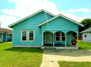 1107 W Broad St, Freeport, TX 77541