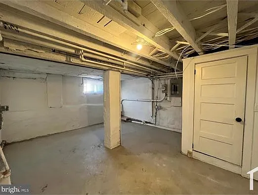 5745 Hunter St — Photo 16