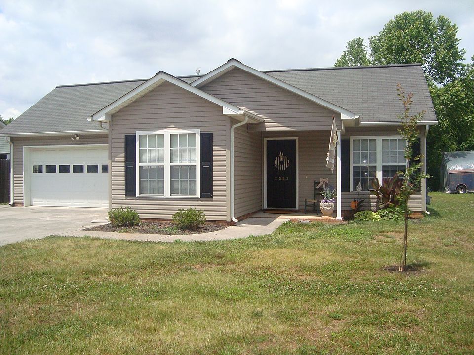 One lever living / 1.49 acre