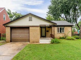 608 S Crestway St, Wichita, KS 67218